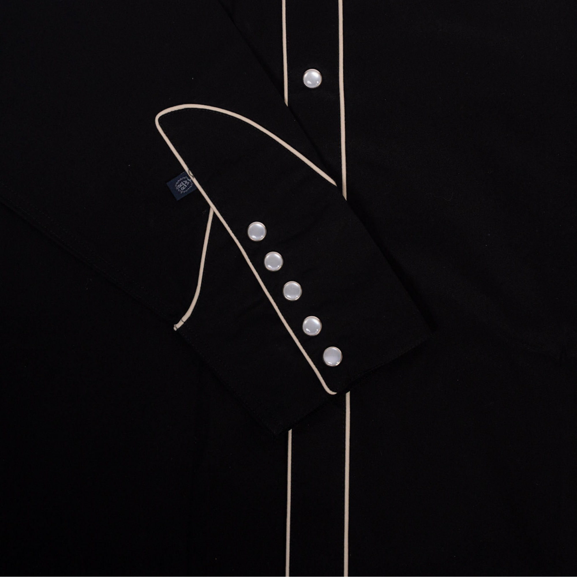 Men's Signature Solid Black Western Shirt with Smile Pockets